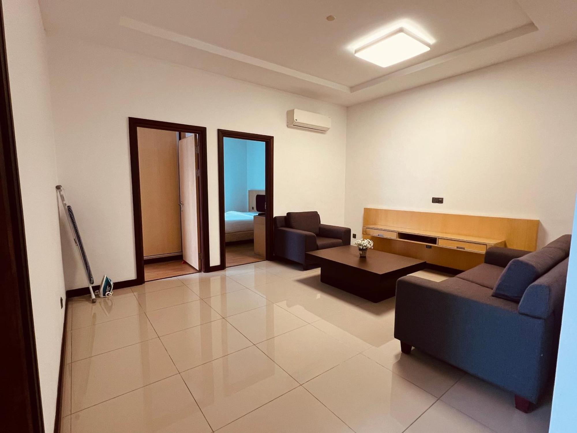 Imperial Grand Suite Apartment Kuching Bagian luar foto